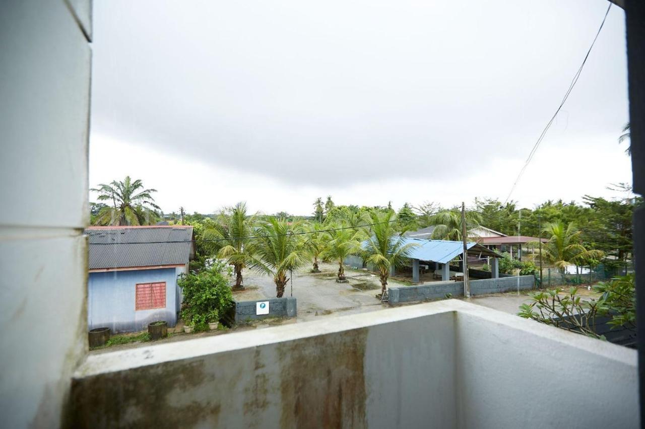 Mawar Villa, Batu Hitam Kampung Sungai Karang Exterior photo